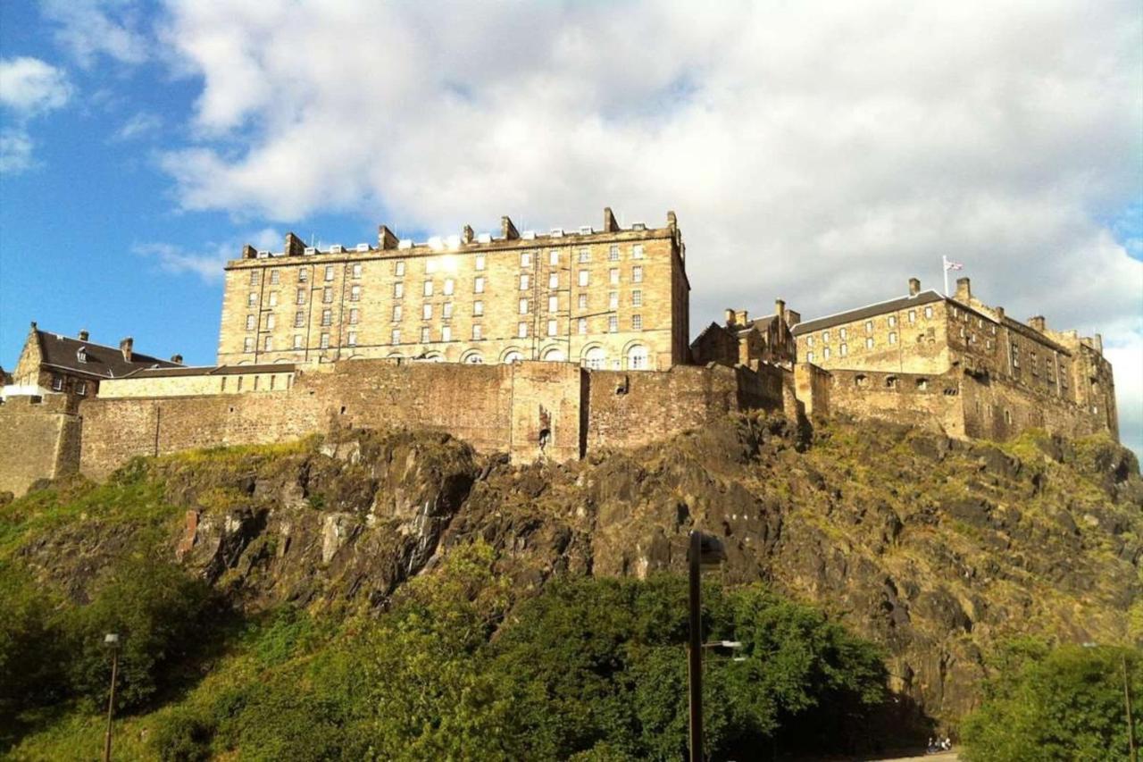 Cozy 2 Bedroom Apartment At Heart Of The Edinburgh Exterior photo